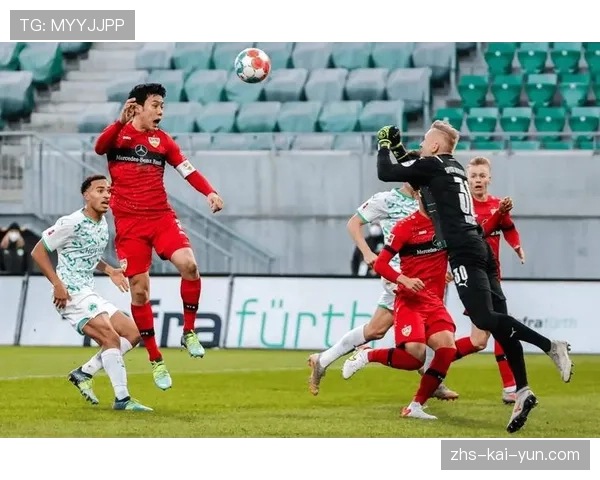 德甲联赛会议投票通过,下赛季替补席球员人数增至12人